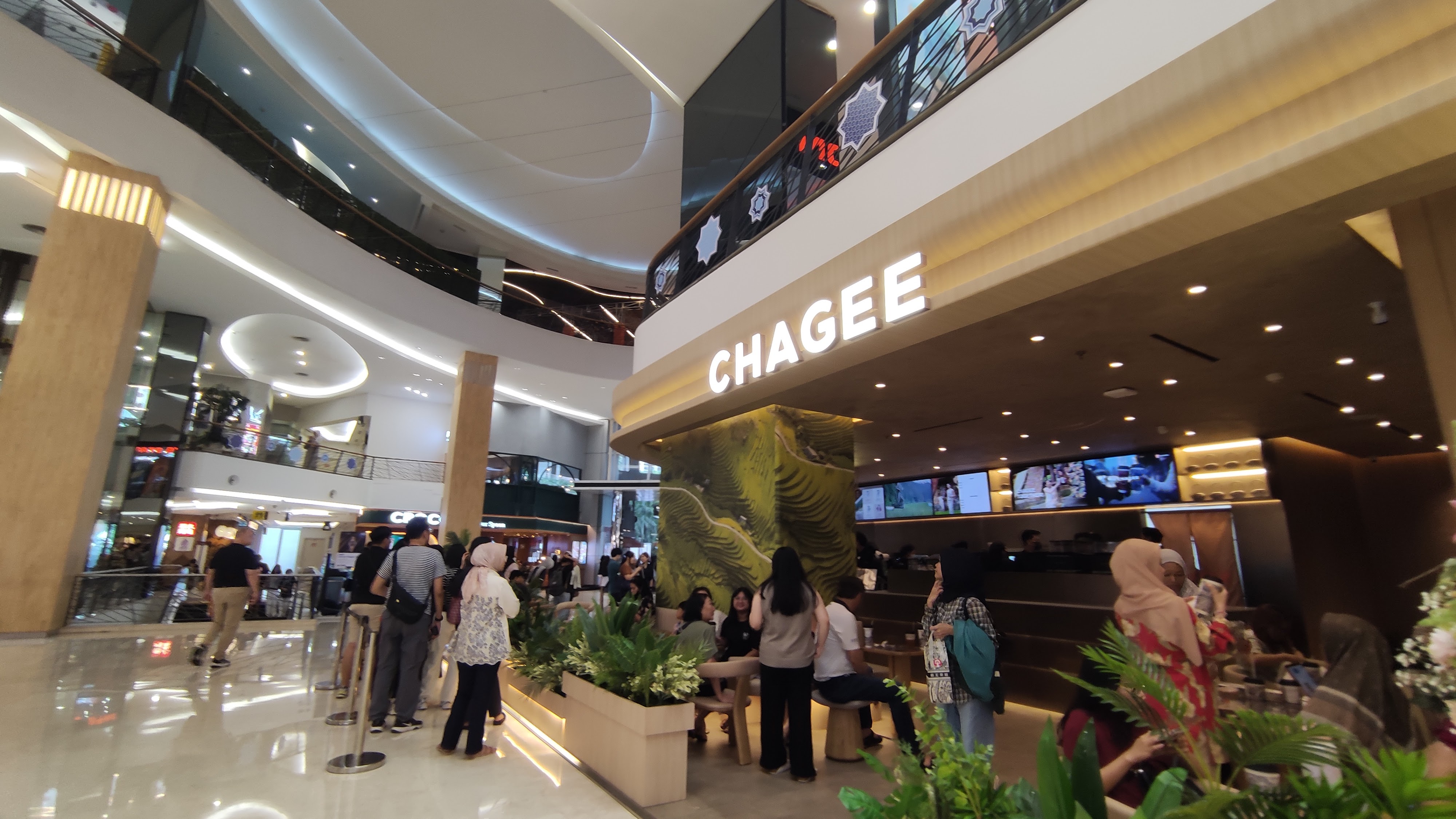 Outlet CHAGEE fX Sudirman Jakarta dengan konsep tea house modern