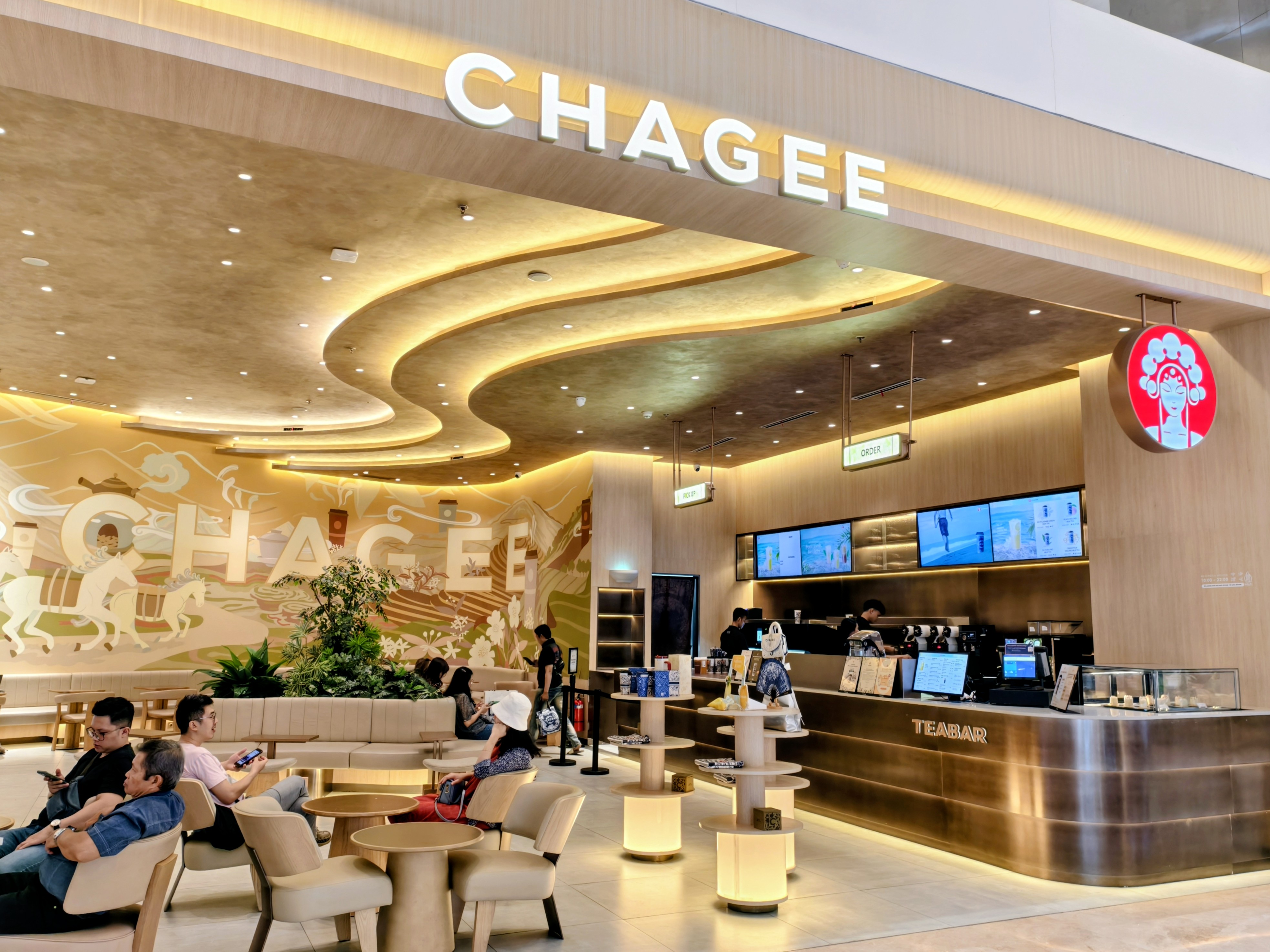Outlet CHAGEE Mall of Indonesia Jakarta dengan konsep tea house modern